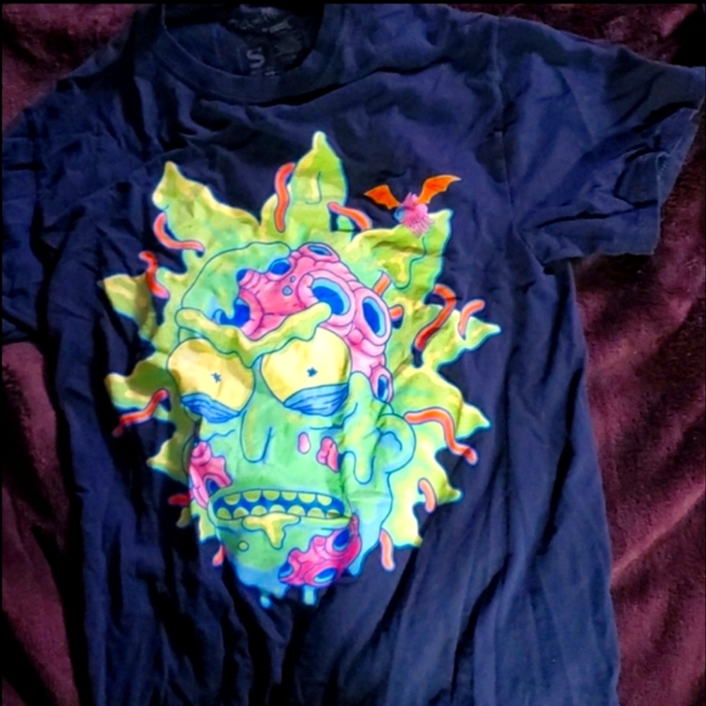 Rick & morty small t shirt